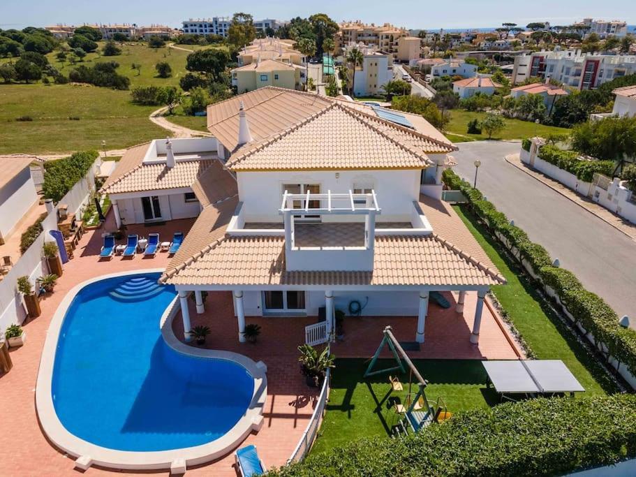 Cavi * Olhos de Agua (Albufeira)